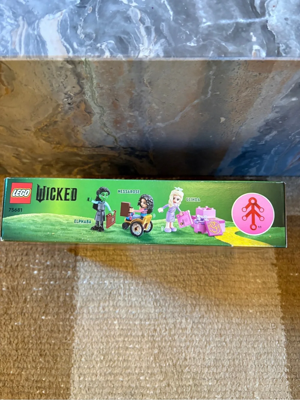 LEGO Wicked Glinda, Elphaba & Nessarose at Shiz Uni set NEW {75681}